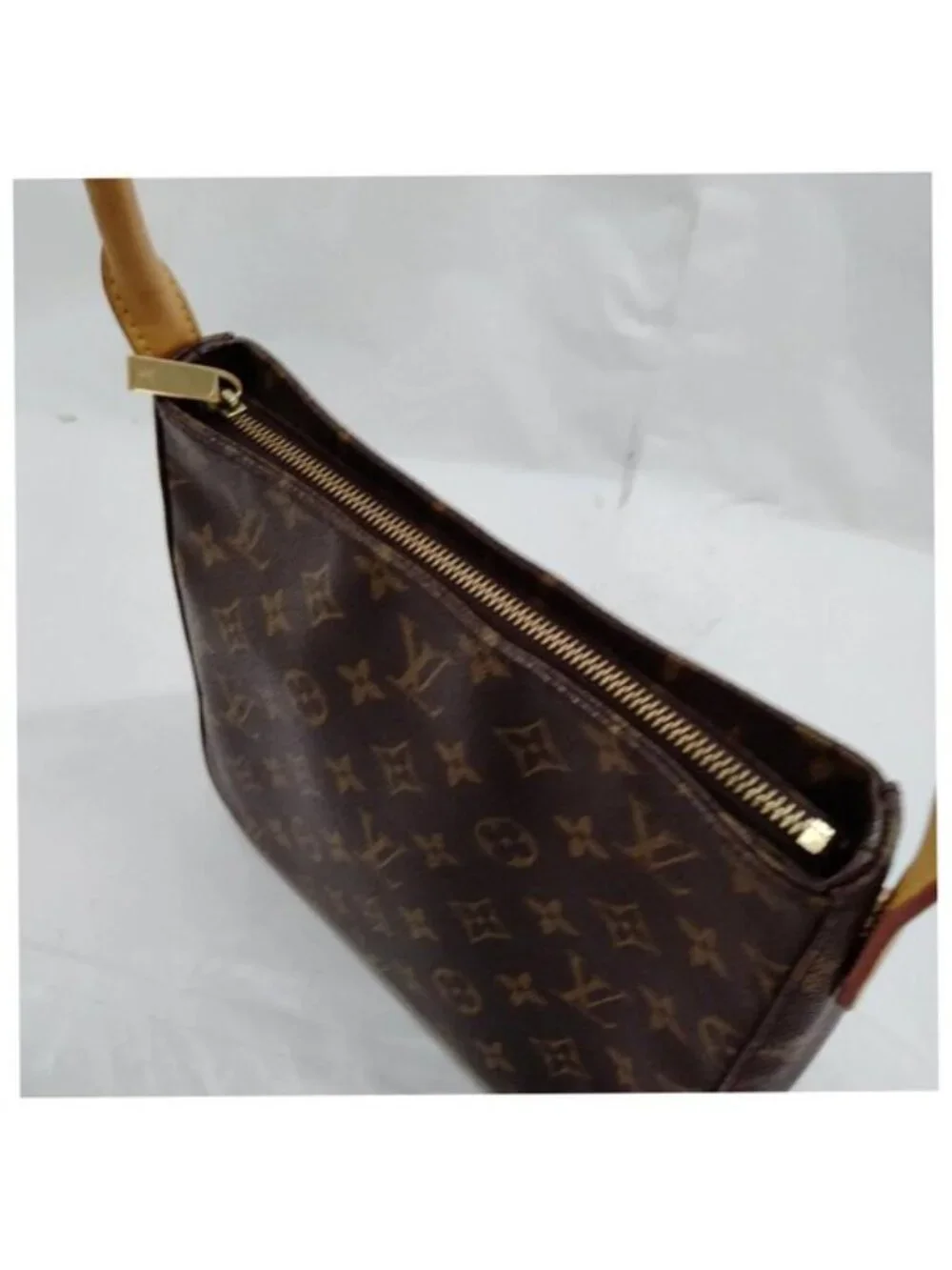 Louis Vuitton classic louis
